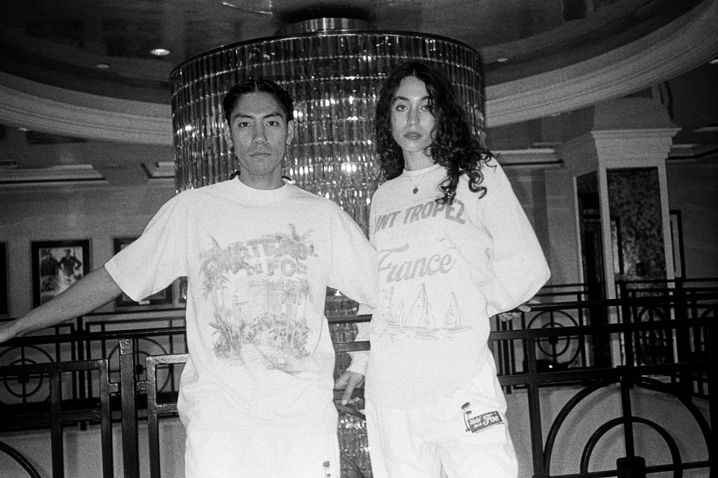 Château Dé FOE T-SHIRT - Feed Off Each Other